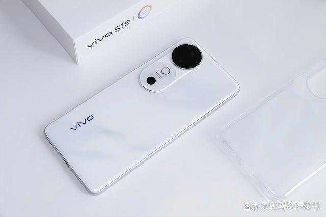 vivo S19和vivo S19 Pro手机配置有哪些不同之处，入手哪款更划算