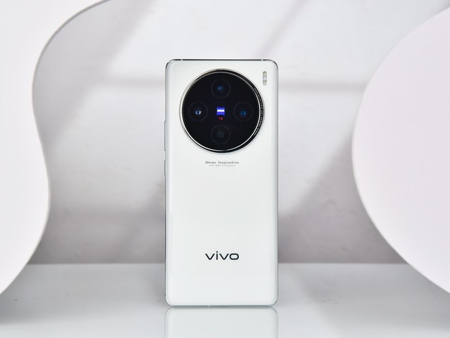 vivo竟比小米性价比高？小米14/vivo X100对比