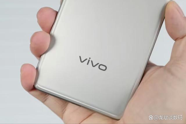 vivo“续航灭霸”即将发布，6500mAh+全等深微曲屏，1599元起售？