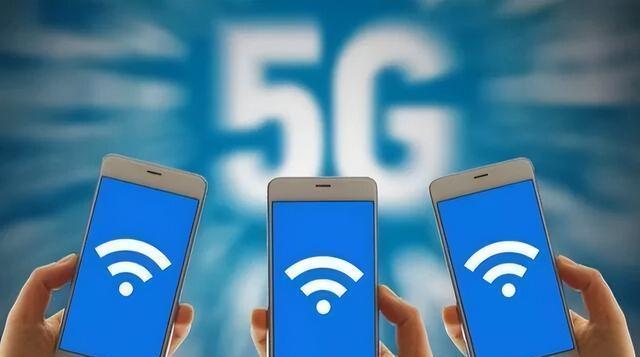 网络卡、信号差，4G真被人为降速了？今年4G和5G手机买哪个更值？