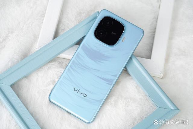 Vivo“价格屠夫”，6000mAh+80W闪充+144Hz大屏，256GB只卖1599元