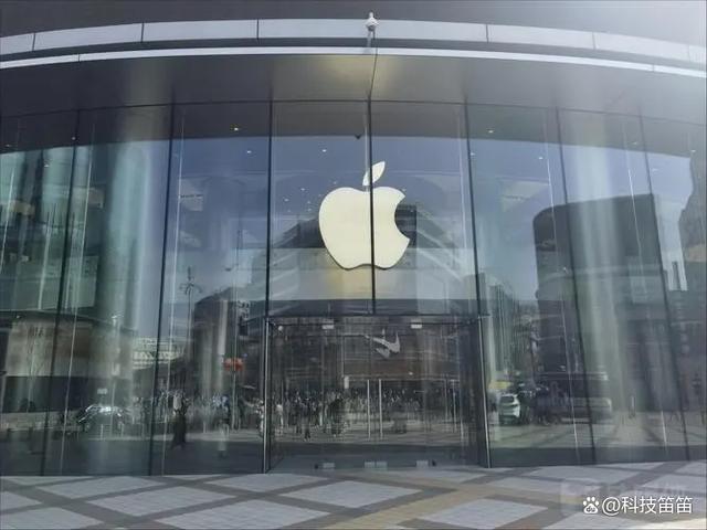 “iPhone禁令”已蔓延到中国？库克始料未及，官方回应耐人寻味！